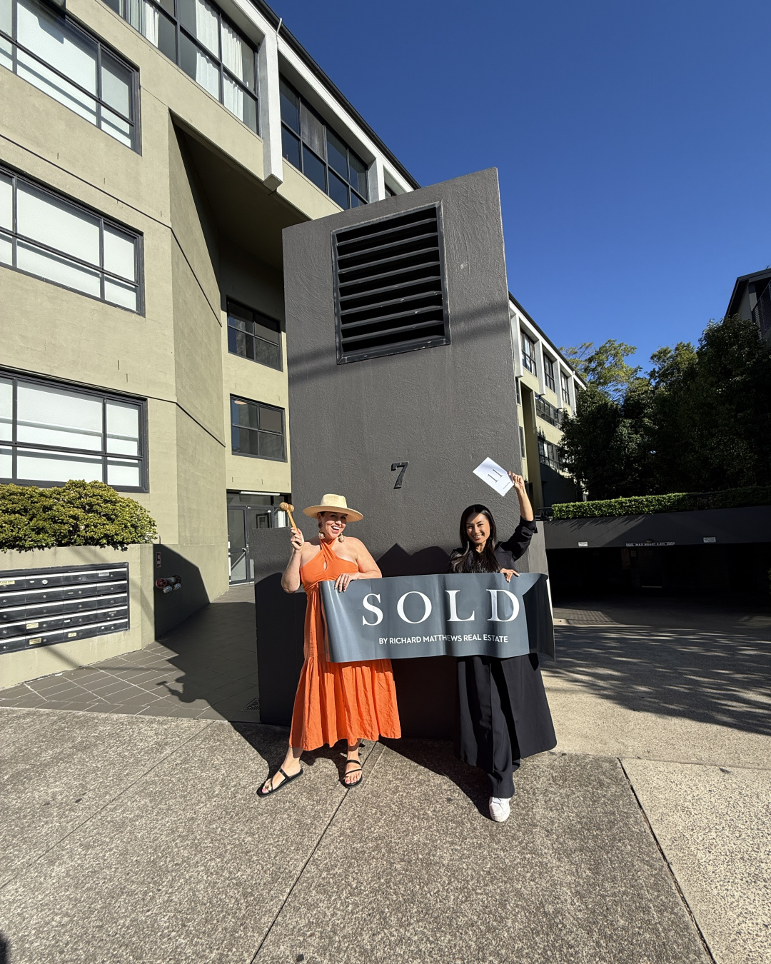 We couldn’t resist the opportunity and secured the unit on the auction floor. The most laid back & unexpected auction we have attended to date. A great outcome for our client ❤️

#justbought #exchanged #justsecured #buyersagent #buyersadvocate #buyersagentsydney #okaeri #welcomehome #realestate #sydneyproperty #sydney